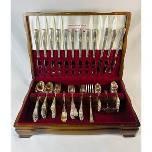 1847 Rogers Bros Silverplate 76 PC LOT ADORATION Pattern 1930s With Box